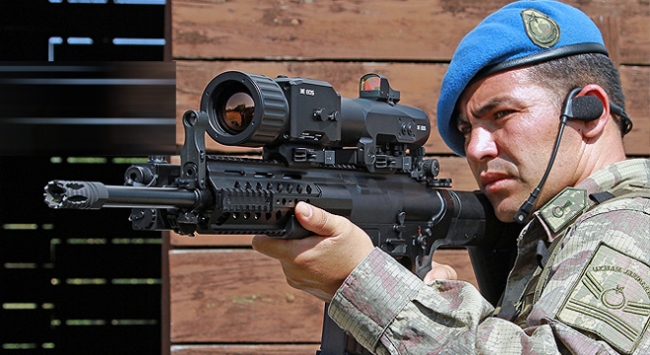 Mehmetçik Afrin'de milli silahlarla destan yazıyor